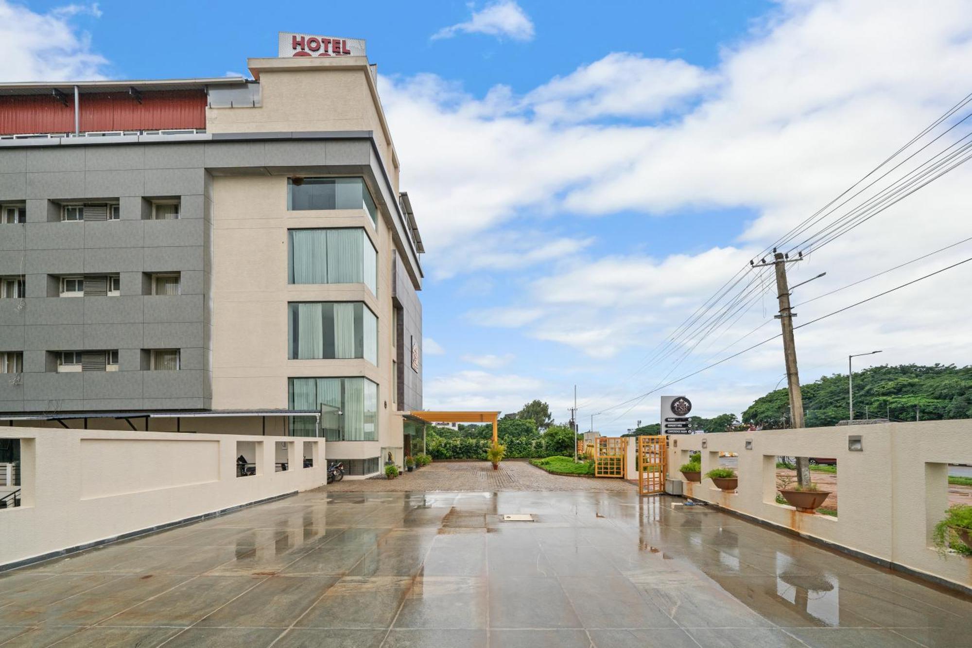 Hotel Gsr Tumkur Exteriör bild