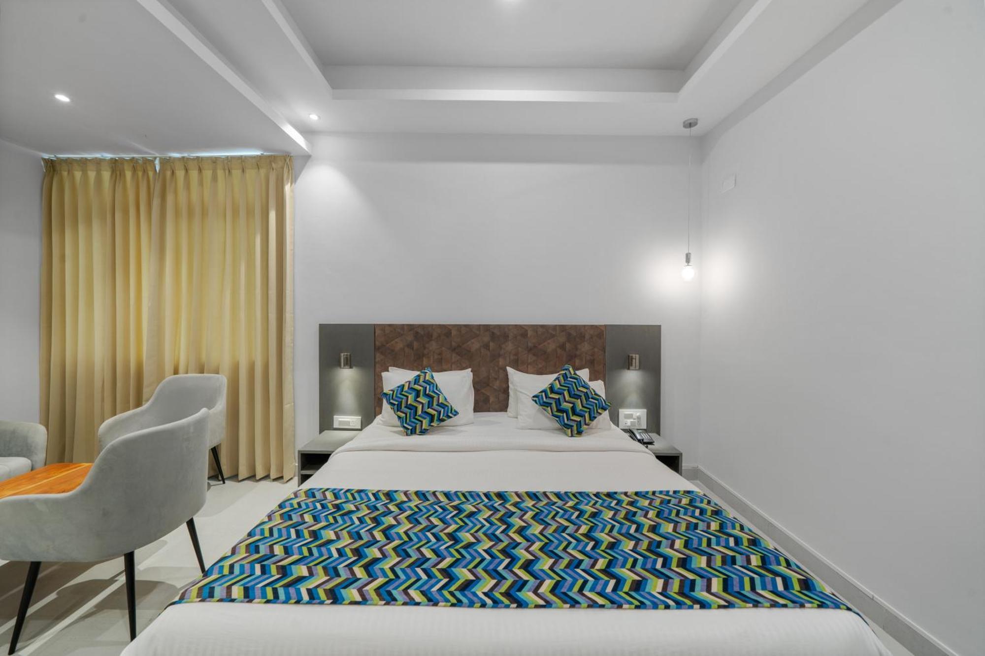 Hotel Gsr Tumkur Exteriör bild